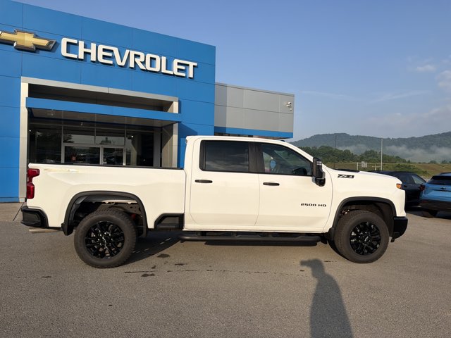 Used 2025 Chevrolet Silverado 2500 Custom w/ Custom Convenience Package AWD/4WD image 3