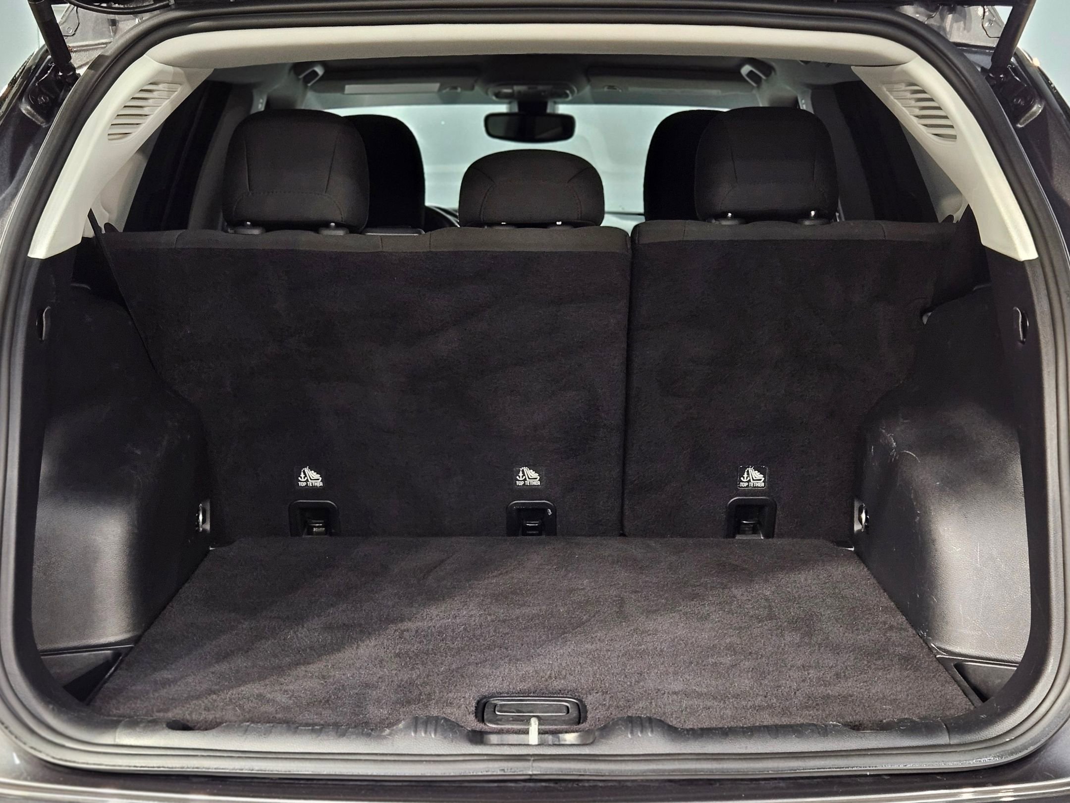 Used 2018 Jeep Compass Sport w/ Tech Group image 17