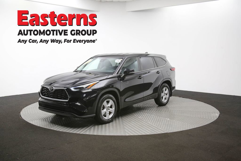 Used 2023 Toyota Highlander L image 55