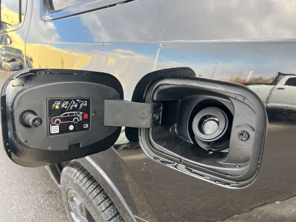 New 2026 Jeep Grand Wagoneer Summit image 17