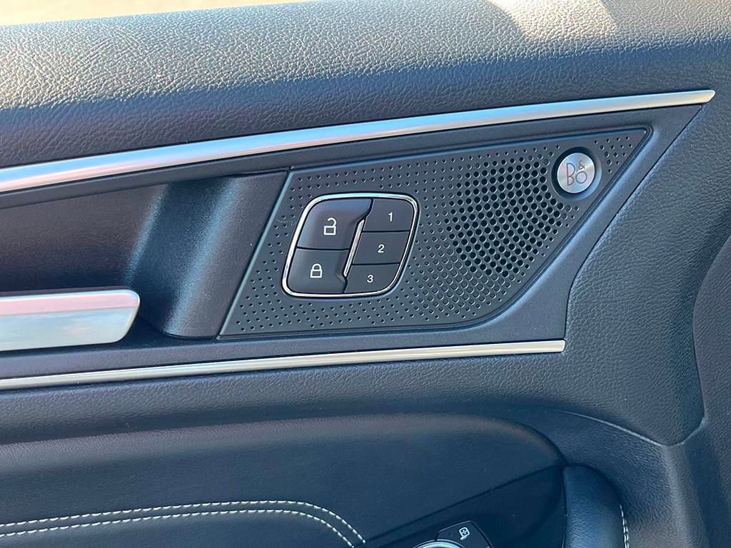 Used 2019 Ford Edge Titanium w/ Cold Weather Package image 20