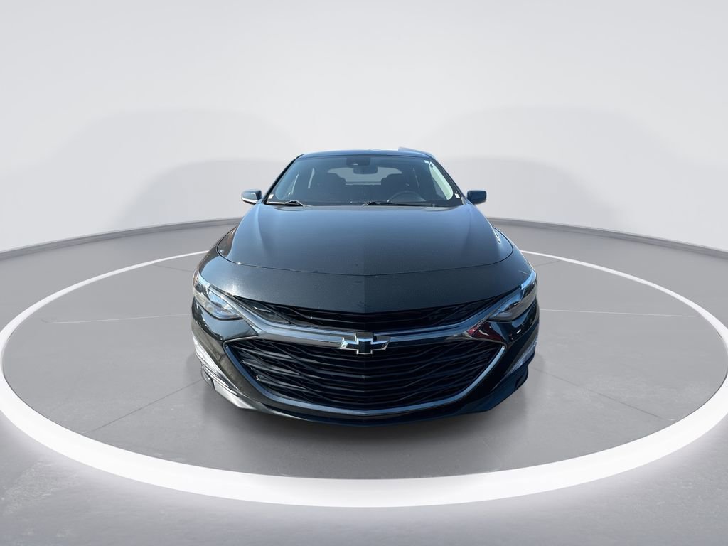 Used 2024 Chevrolet Malibu LT w/ Midnight Edition image 3