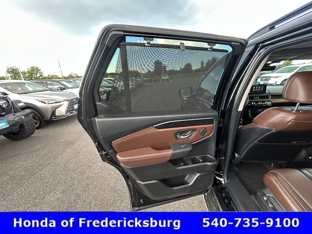 Used 2024 Honda Pilot Elite image 11