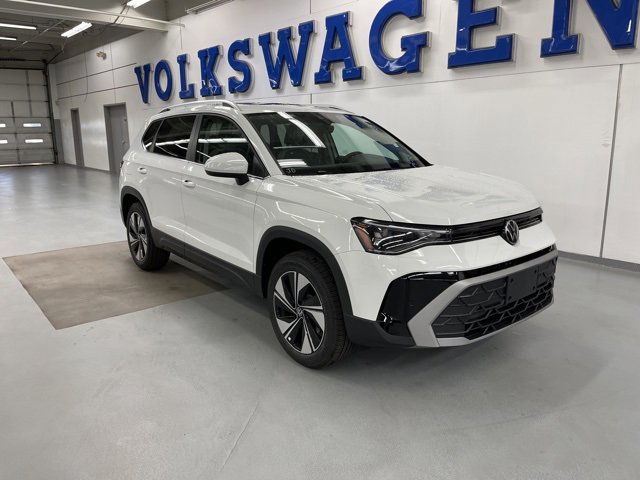 New 2026 Volkswagen Taos SE image 5