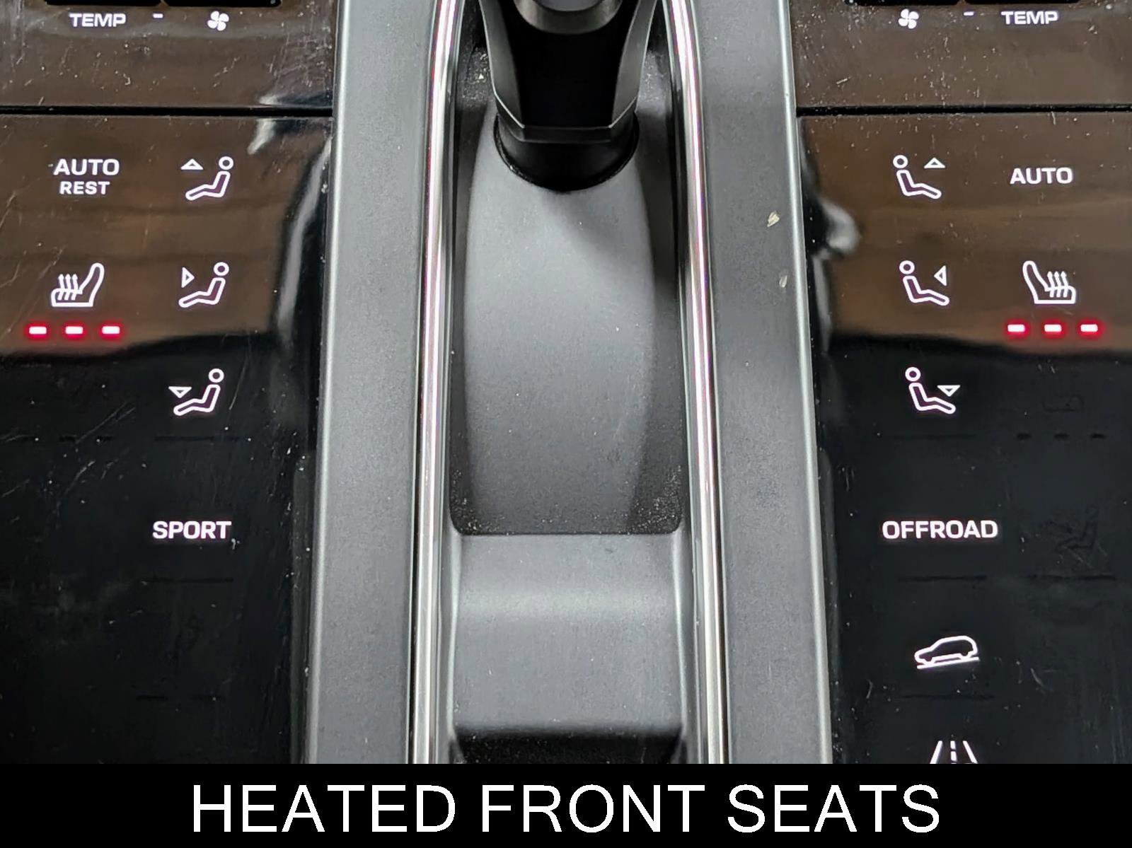 Used 2025 Porsche Macan image 29