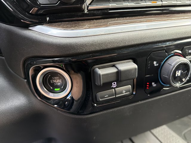 Used 2022 Chevrolet Silverado 1500 LT w/ Protection Package AWD/4WD image 22