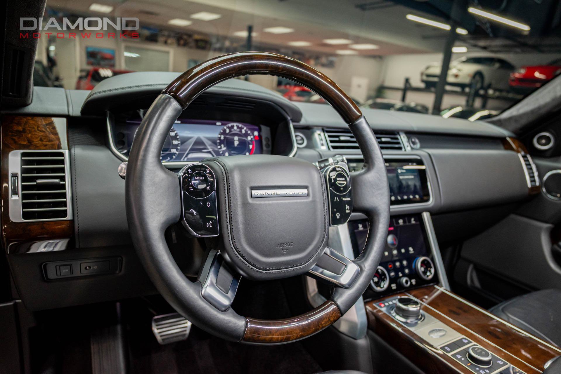 Used 2019 Land Rover Range Rover Autobiography image 14