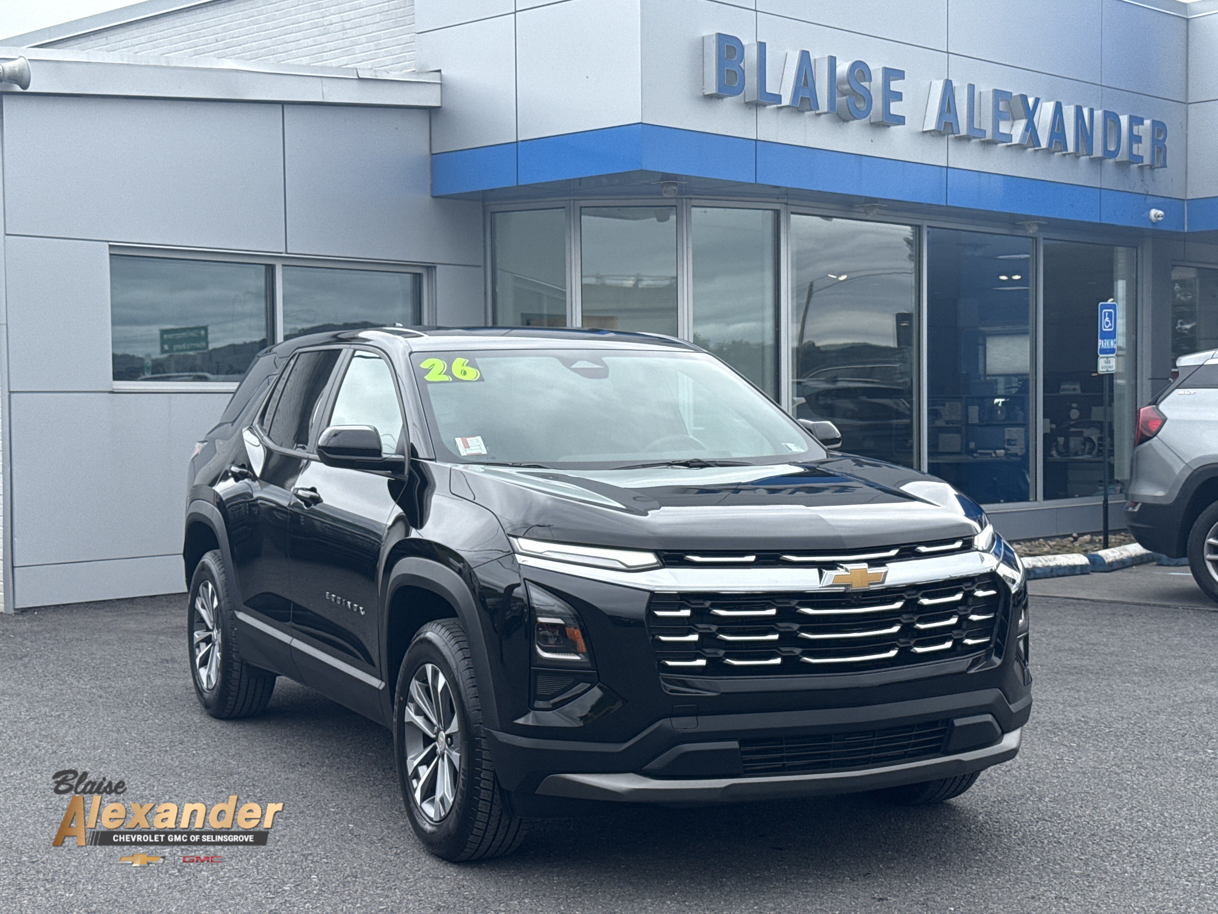 Used 2026 Chevrolet Equinox LT AWD/4WD image 1