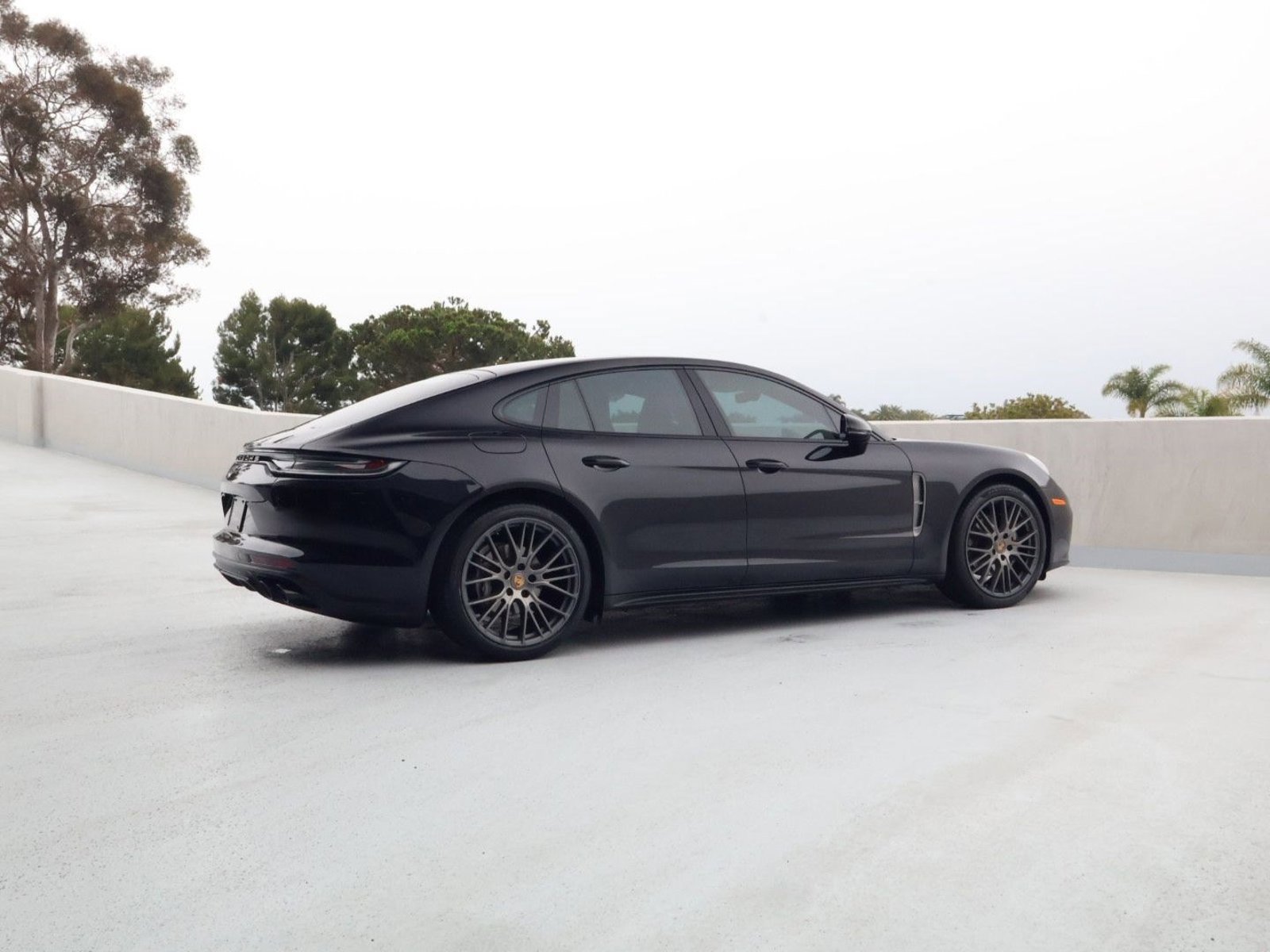 Certified 2023 Porsche Panamera 4 AWD/4WD image 8