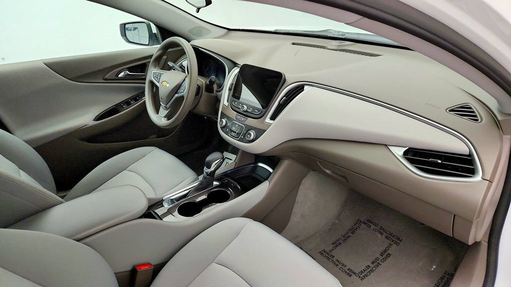 Used 2022 Chevrolet Malibu LS w/ Driver Confidence Package FWD image 24