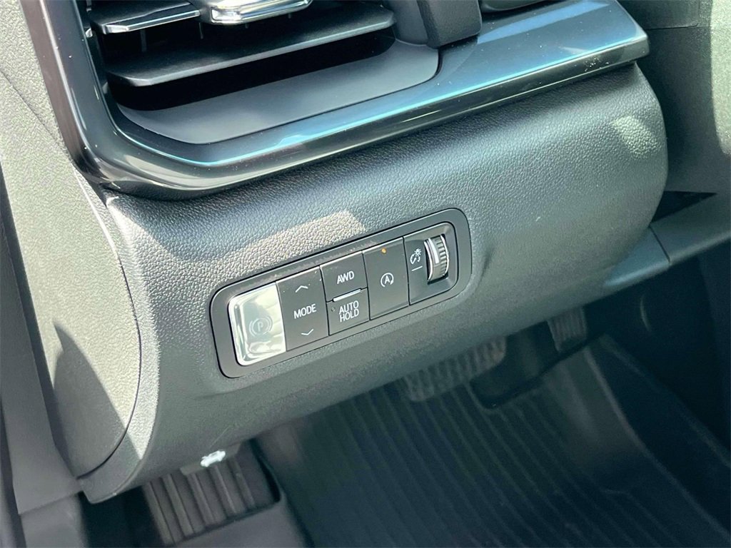 New 2026 GMC Terrain AT4 w/ LPO, Floor Liner Package image 25