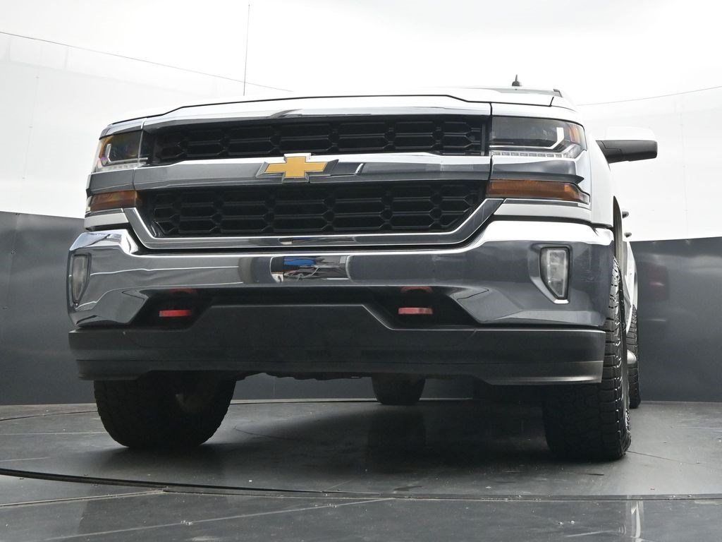 Used 2018 Chevrolet Silverado 1500 LT w/ All Star Edition AWD/4WD image 36