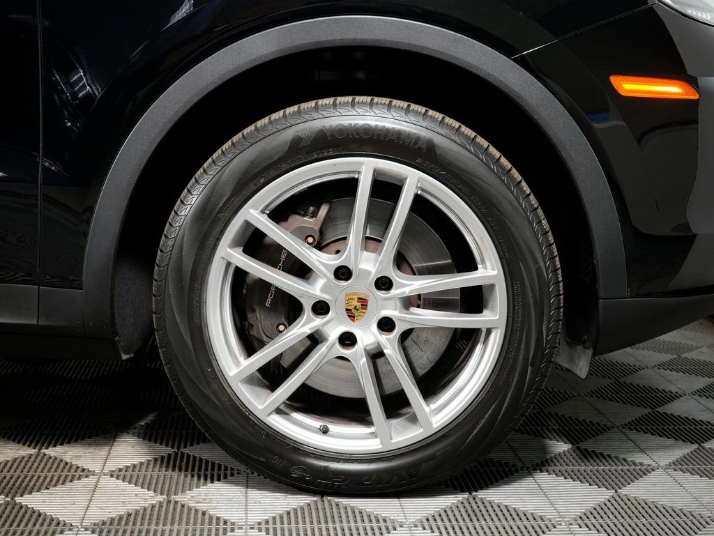 Certified 2023 Porsche Cayenne image 41