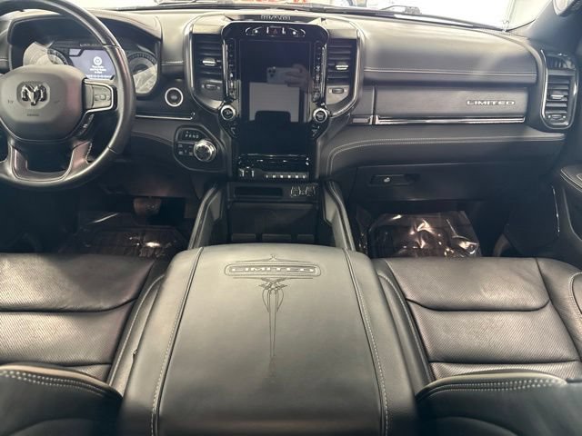 Used 2022 RAM 1500 Limited w/ Body Color Bumper Group AWD/4WD image 3
