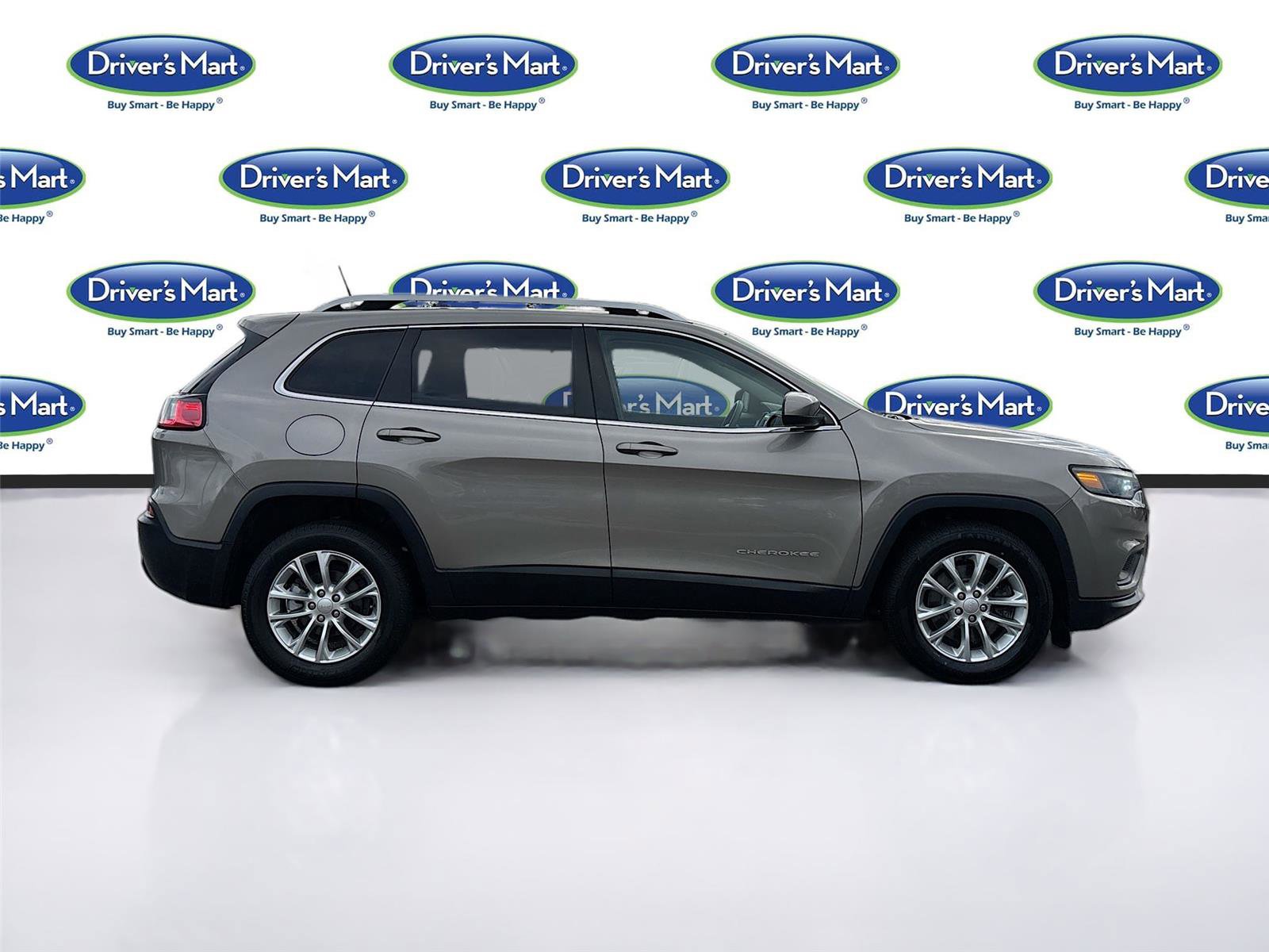 Used 2019 Jeep Cherokee Latitude w/ Popular Appearance Group image 8