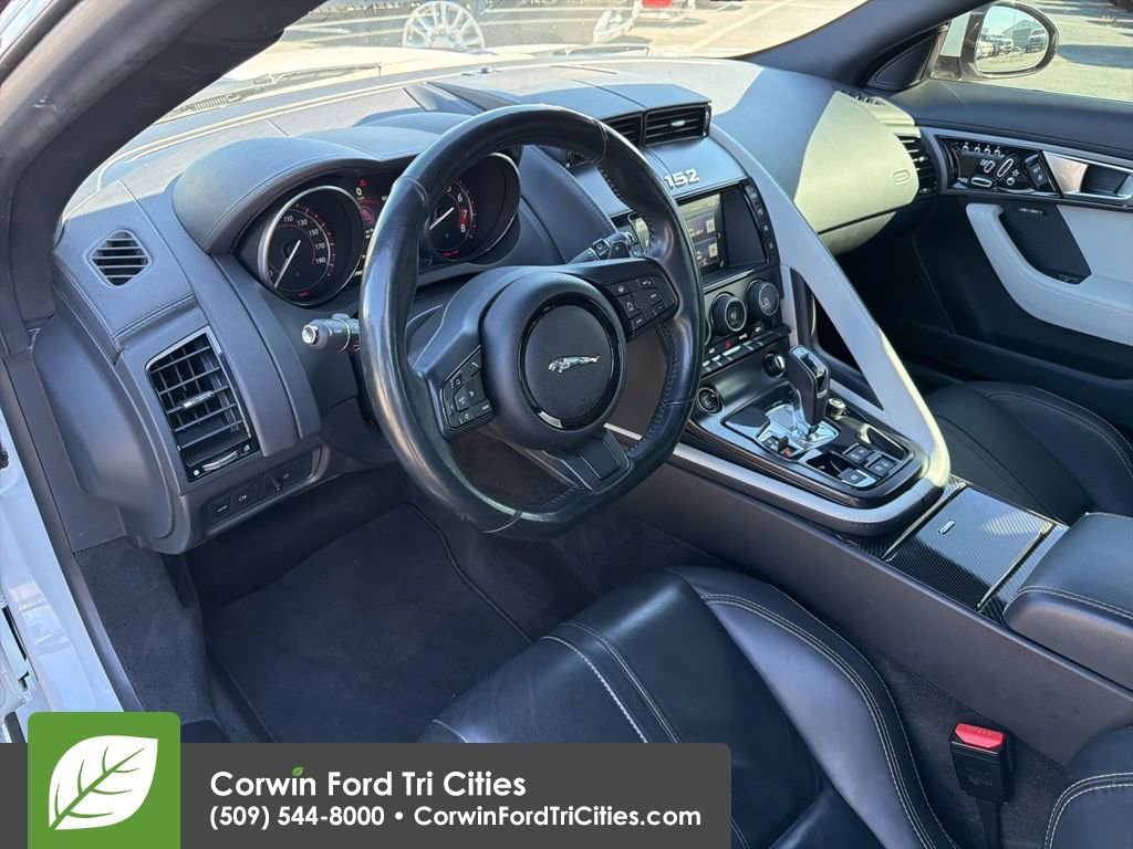 Used 2016 Jaguar F-TYPE Coupe RWD image 8