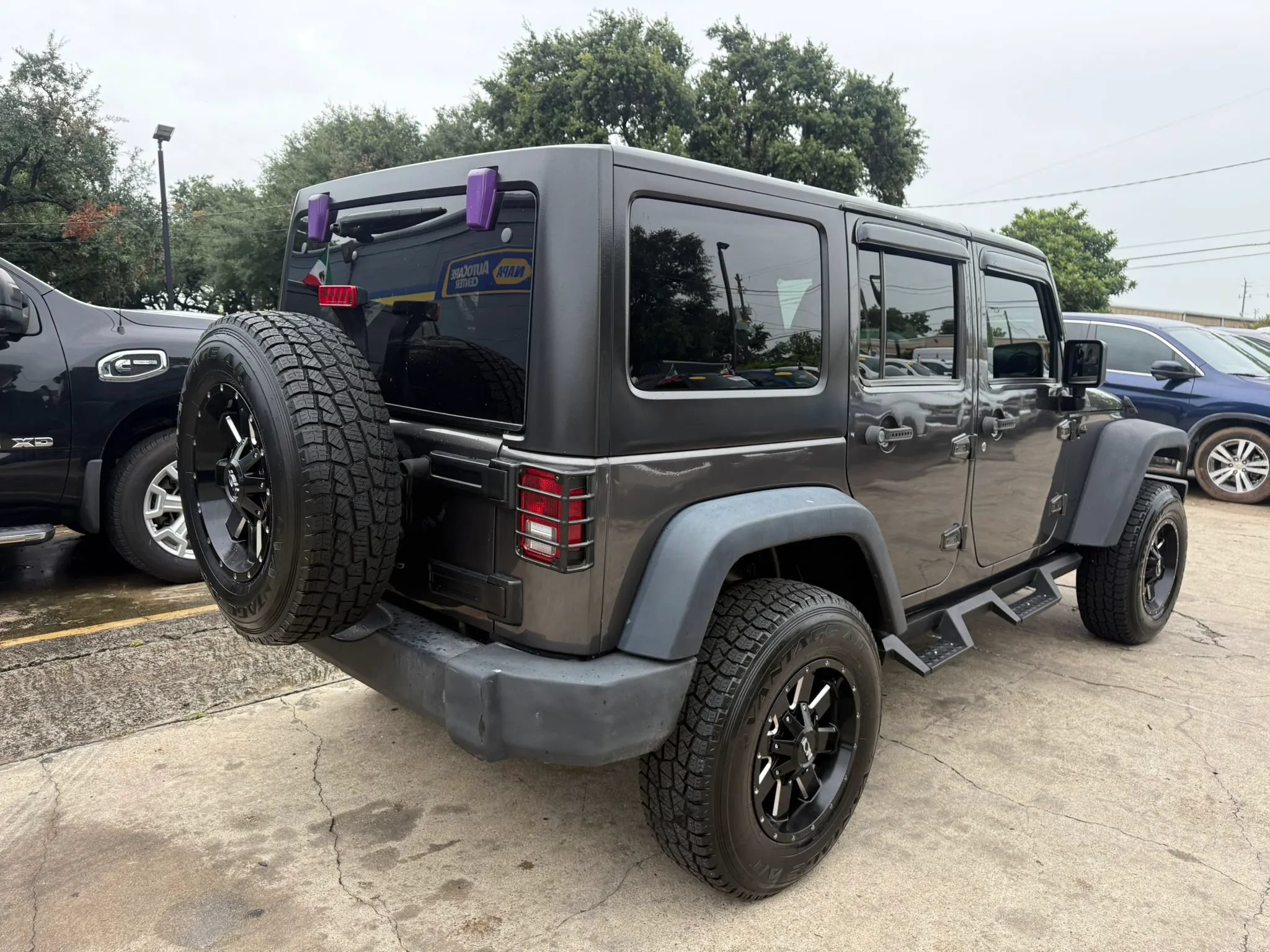 Used 2017 Jeep Wrangler Unlimited Sport w/ Quick Order Package 24S AWD/4WD image 6
