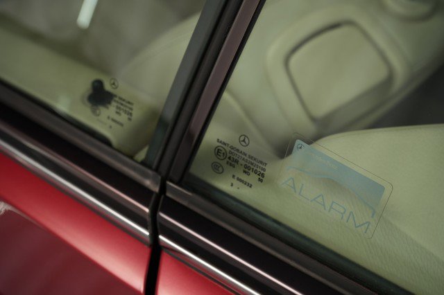 Used 2004 Mercedes-Benz CLK 320 Cabriolet image 29