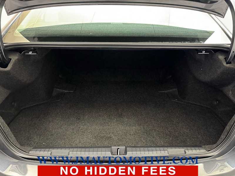 Used 2024 Subaru Legacy Premium AWD/4WD image 16