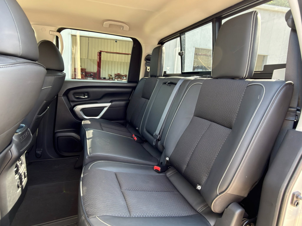 Used 2019 Nissan Titan PRO-4X AWD/4WD image 22