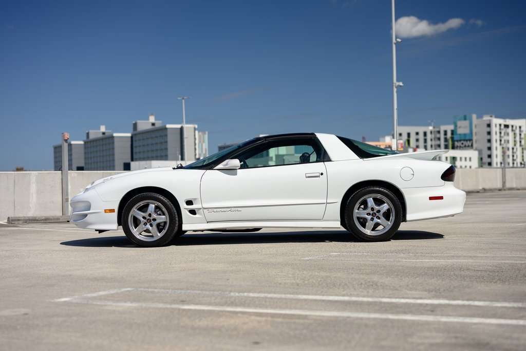 Used 2001 Pontiac Firebird Trans Am image 2