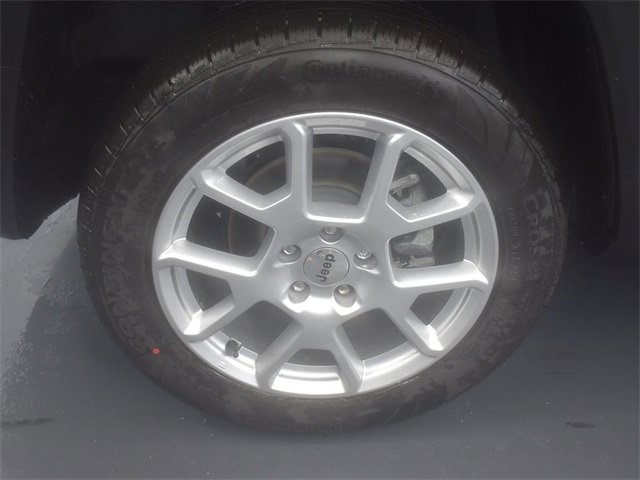 Used 2023 Jeep Renegade Latitude w/ Premium Group image 17
