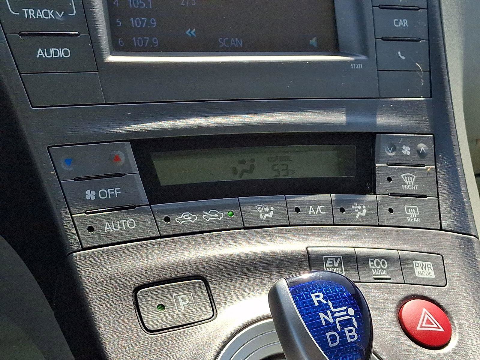 Used 2014 Toyota Prius Two FWD image 15