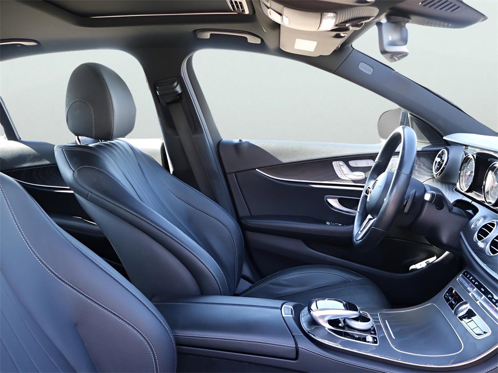 Used 2019 Mercedes-Benz E 300 4MATIC image 10