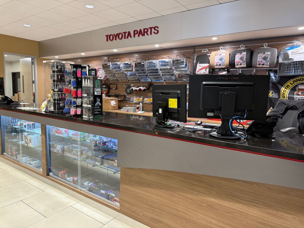 Certified 2019 Toyota Prius L Eco image 7