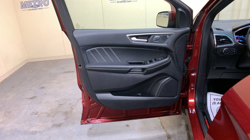 Certified 2019 Ford Edge ST w/ Convenience Package AWD/4WD image 30
