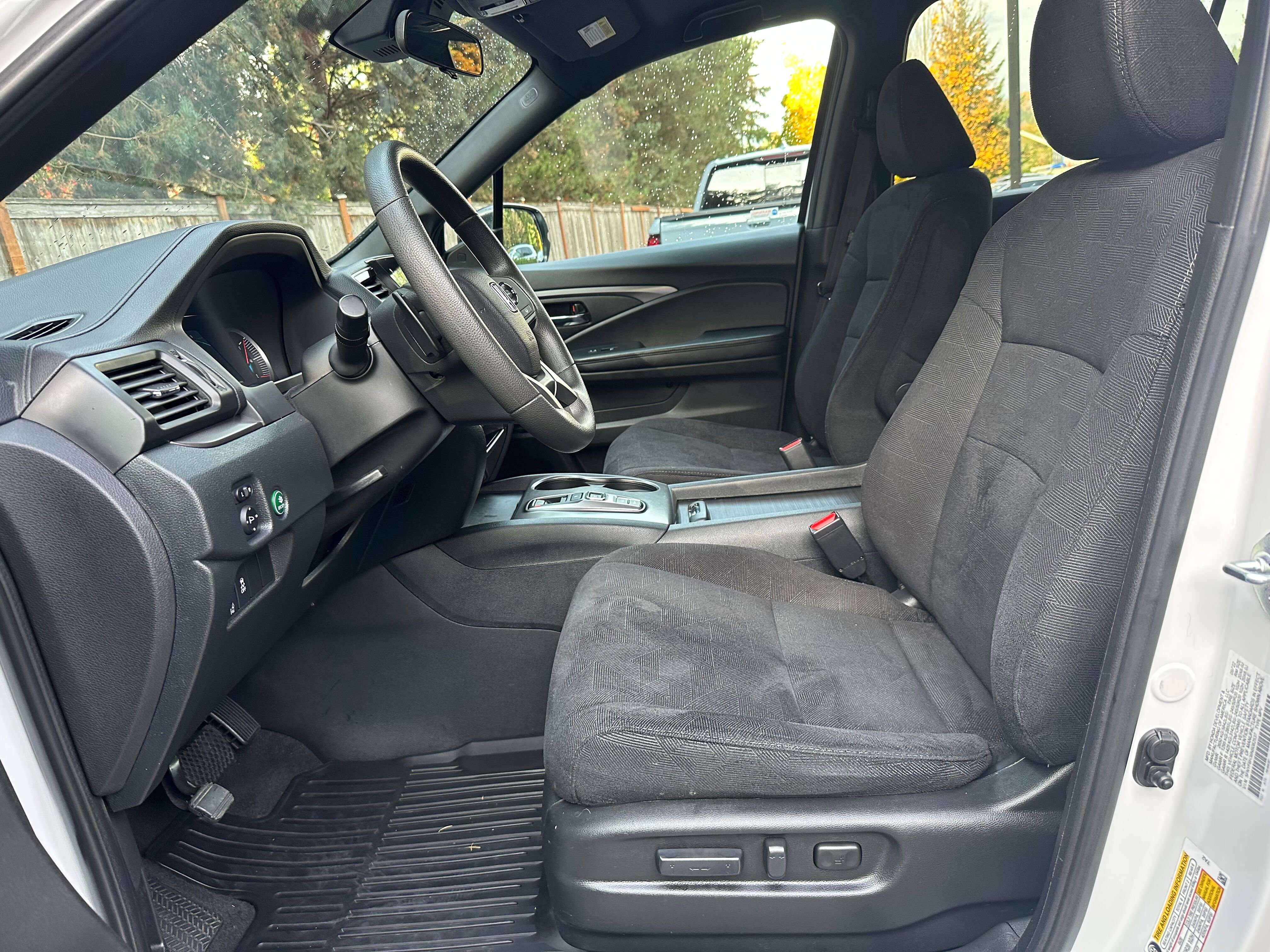 Used 2022 Honda Pilot Sport image 17