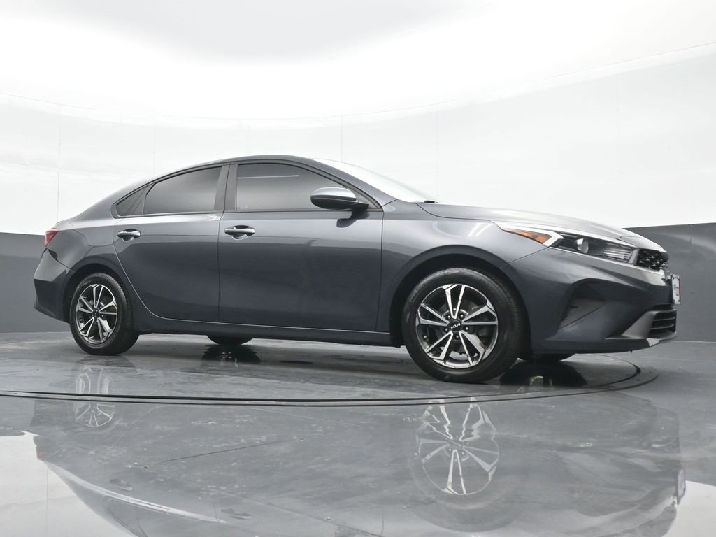 Used 2022 Kia Forte LXS image 23