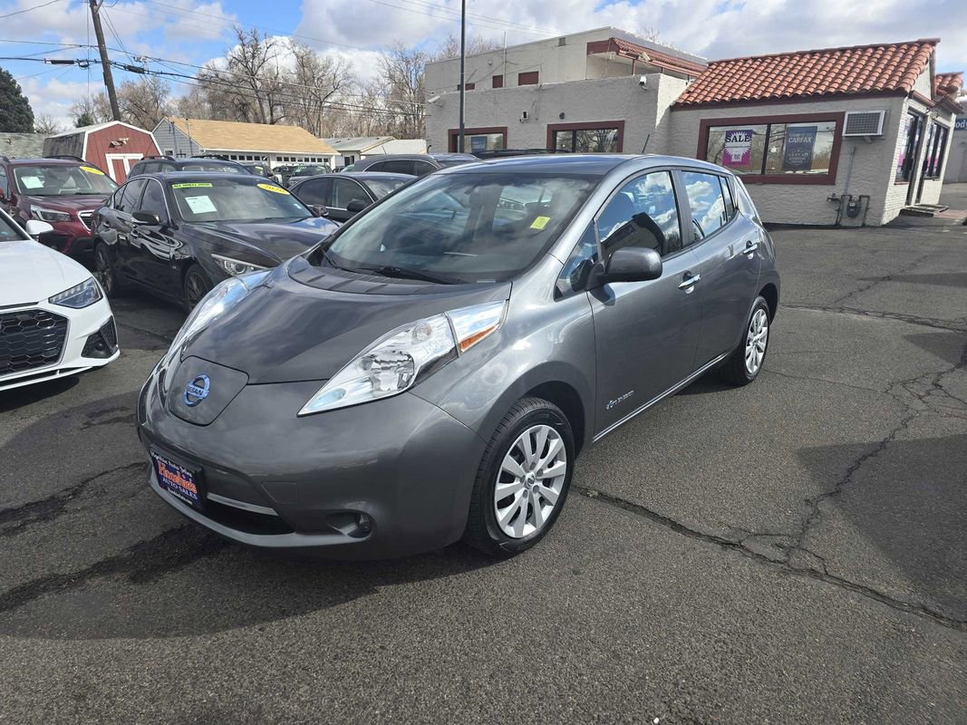 Used 2017 Nissan Leaf S image 3