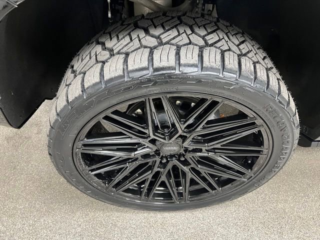 Used 2025 GMC Yukon AT4 Ultimate w/ LPO, Floor Liner Package image 13