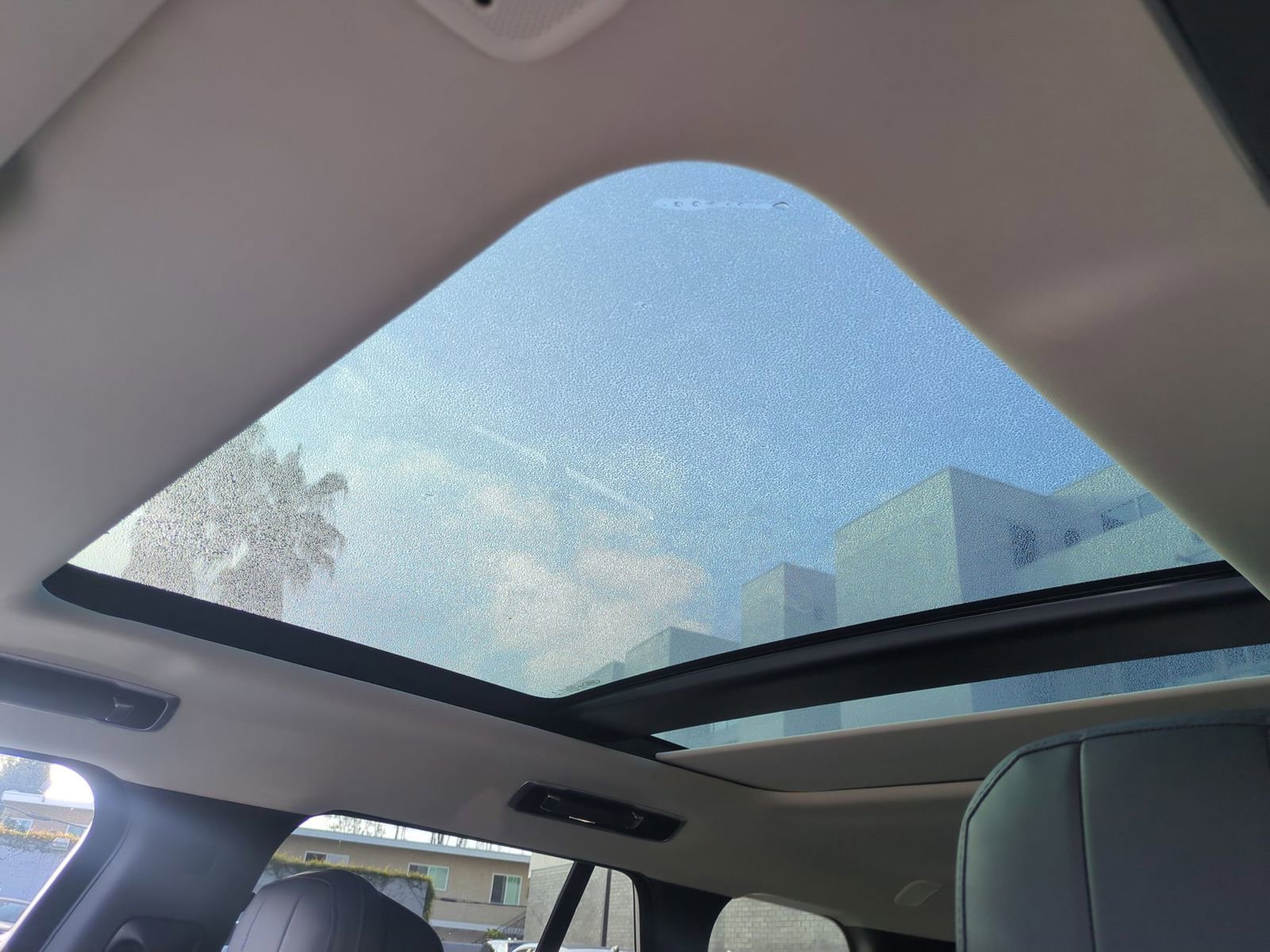 Used 2024 Land Rover Range Rover SE image 24