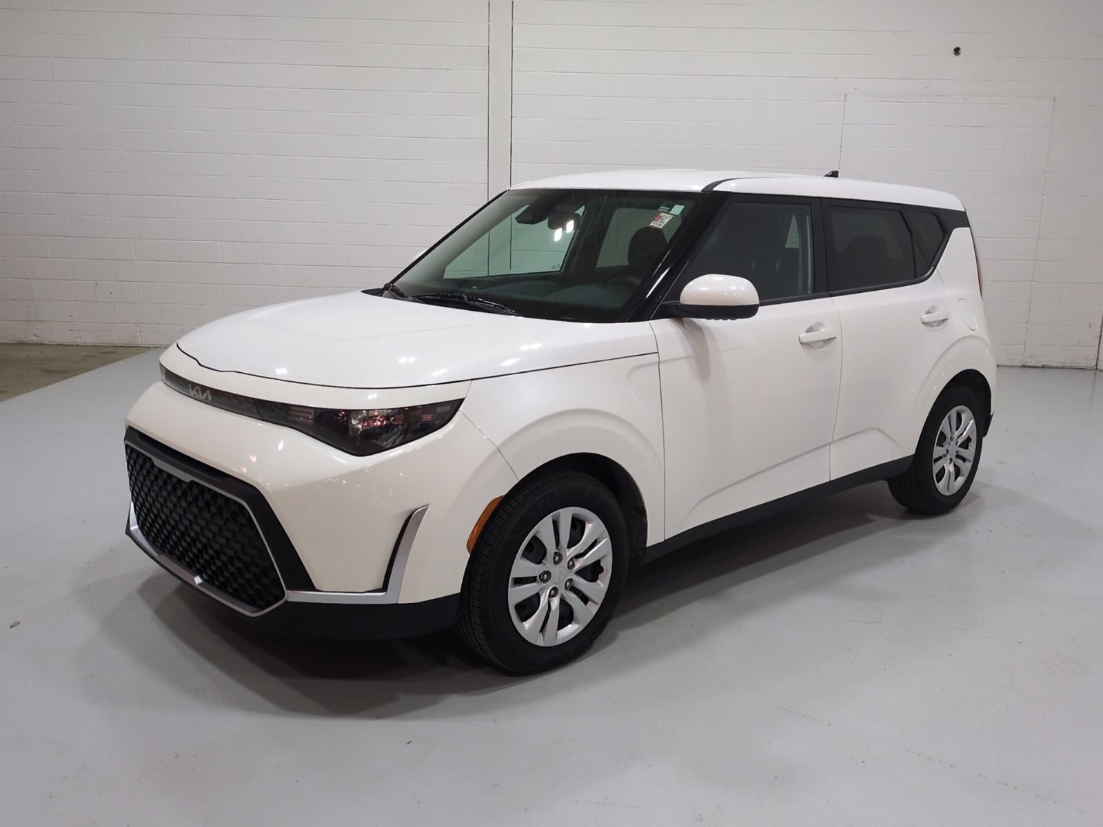 Certified 2023 Kia Soul LX FWD image 7