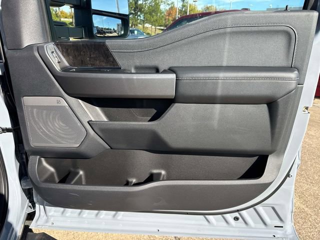 New 2026 Ford F250 Lariat w/ Black Appearance Package image 16