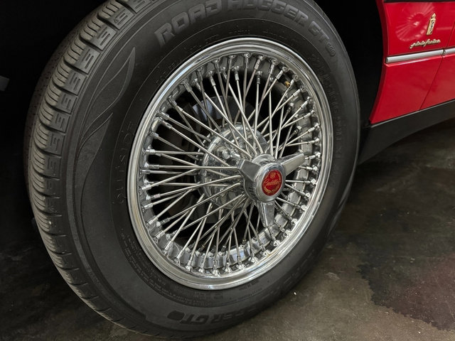 Used 1992 Cadillac Allante image 10