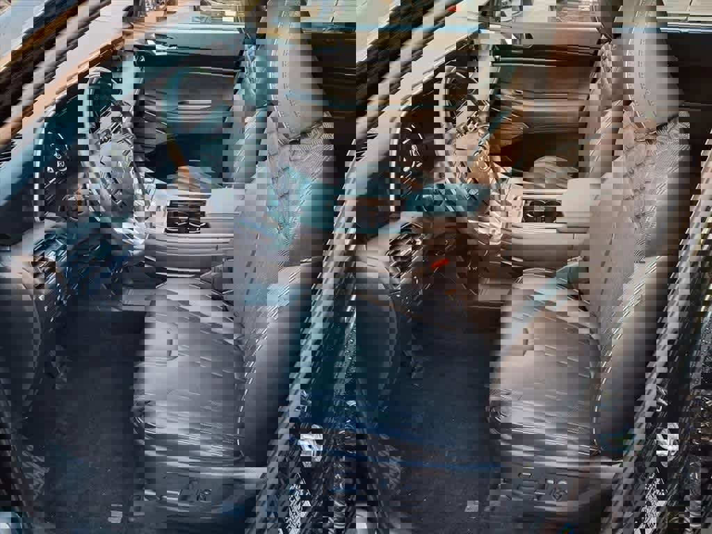 Used 2022 Hyundai Palisade Limited w/ Cargo Package image 16