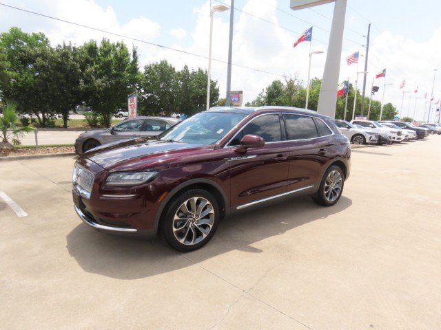 Used 2022 Lincoln Nautilus Reserve FWD image 2