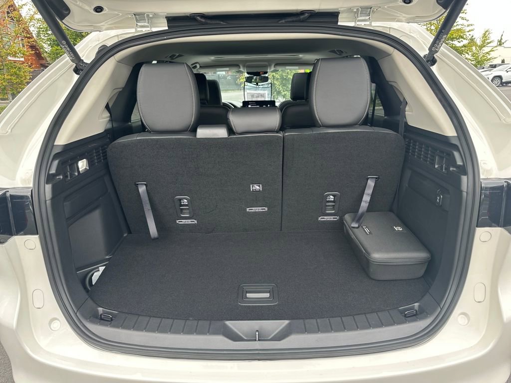 Used 2025 MAZDA CX-90 Plug-In Hybrid w/ Preferred image 28