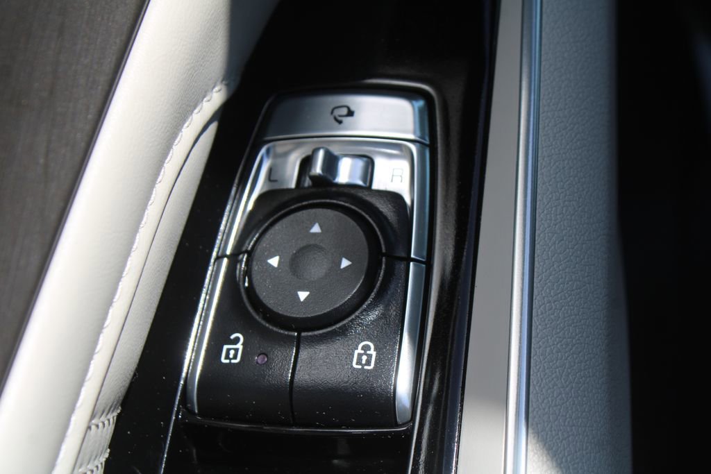 Certified 2025 Kia Sorento SX AWD/4WD image 22