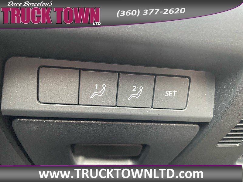 Used 2025 MAZDA CX-30 AWD 2.5 S w/ Preferred Package image 19
