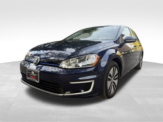 Used 2016 Volkswagen e-Golf SE w/ DC Fast Charging Package