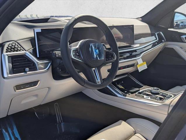 New 2026 BMW X7 M60i image 3