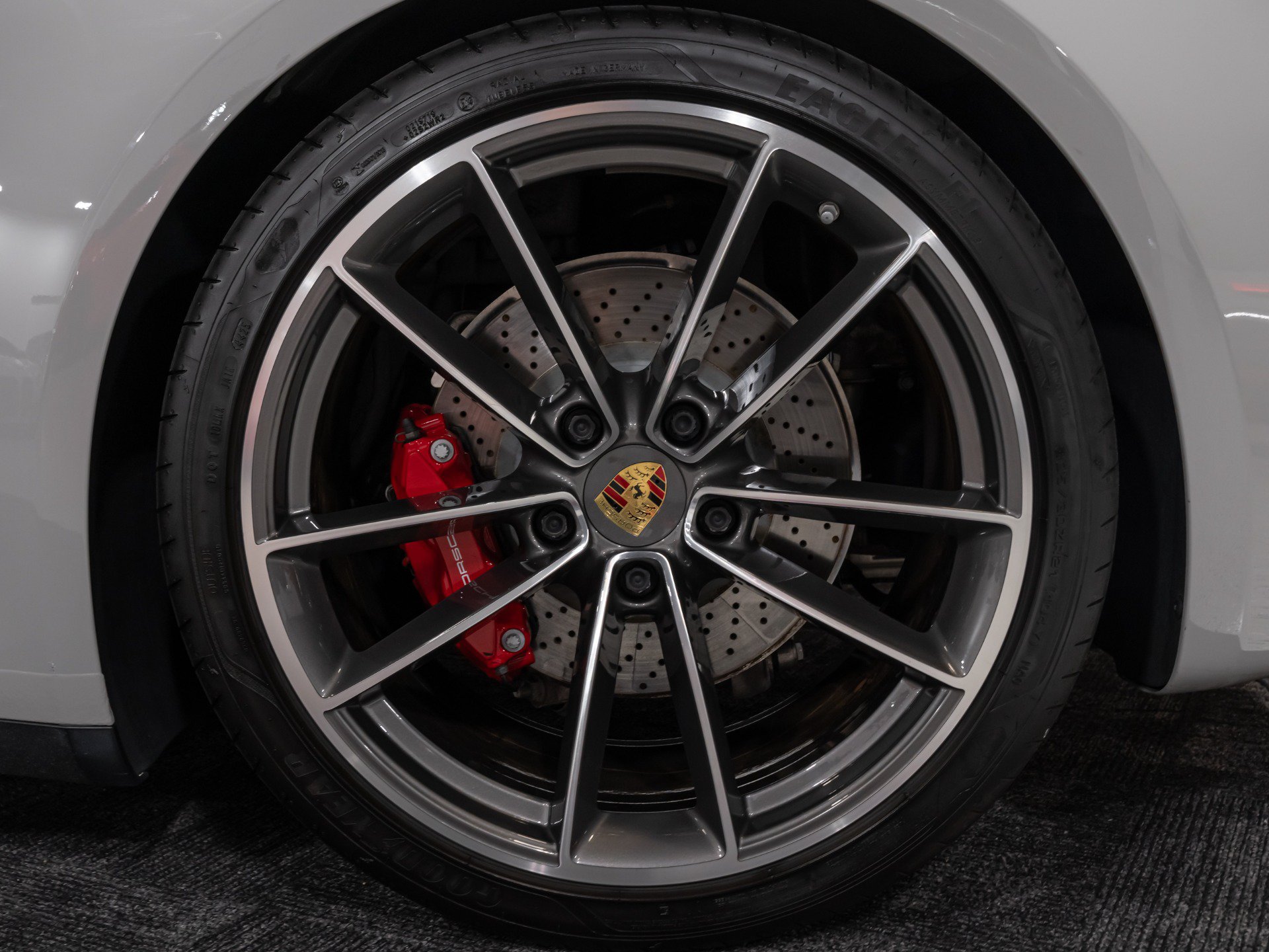 Used 2020 Porsche 911 Carrera 4S AWD/4WD image 28