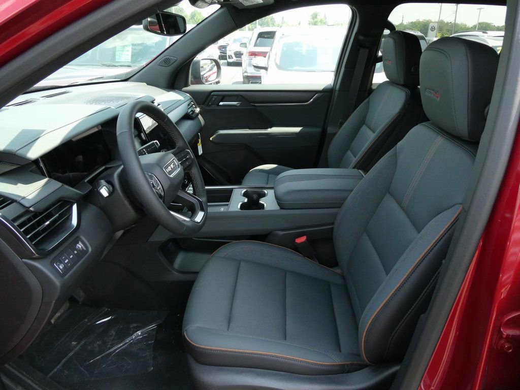 New 2025 GMC Acadia AT4 w/ Luxury Package AWD/4WD image 30