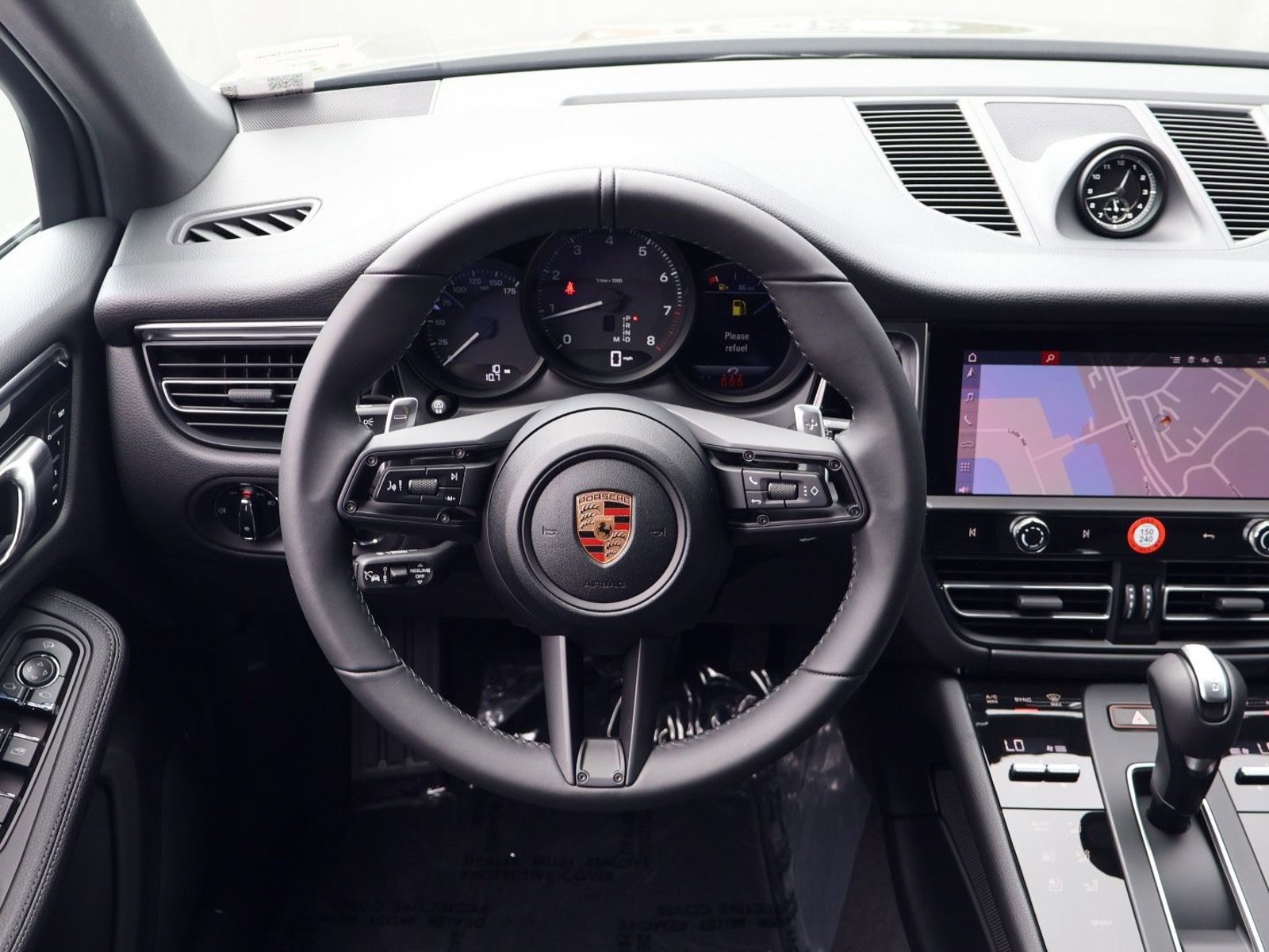 New 2026 Porsche Macan AWD/4WD image 15