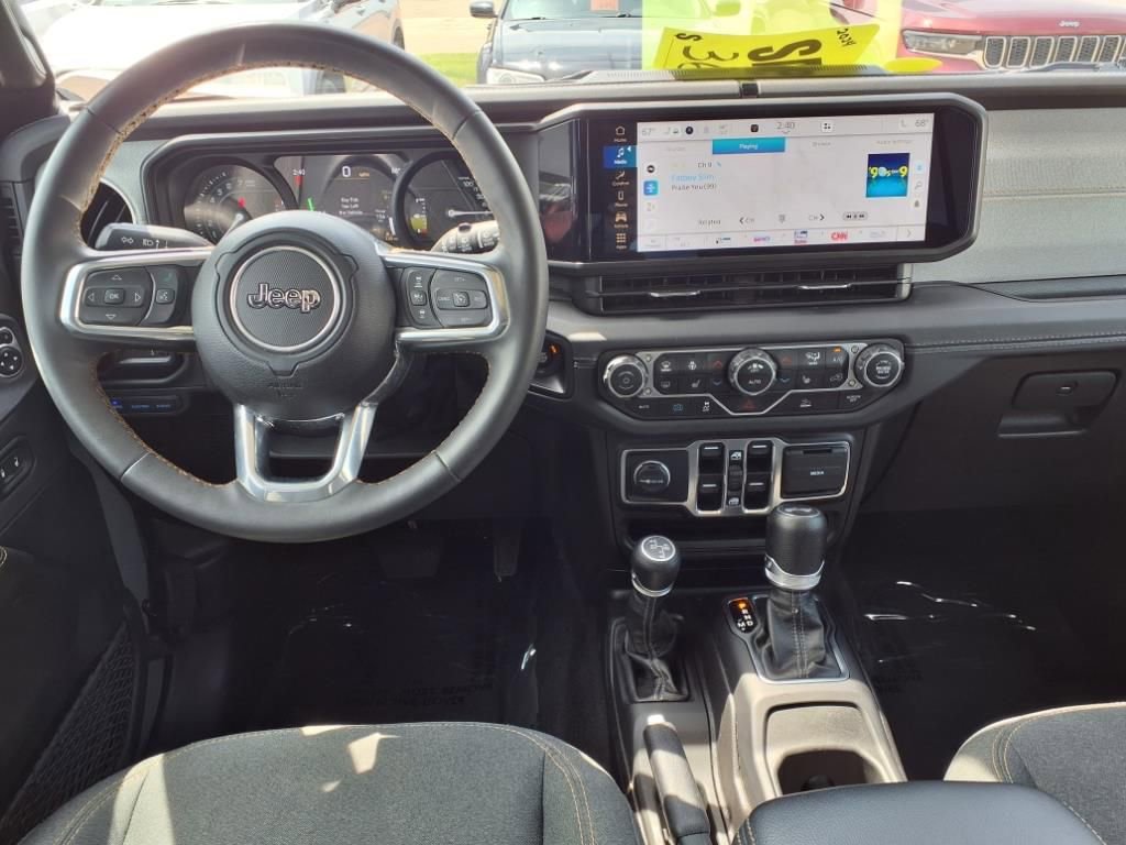 Used 2024 Jeep Wrangler Sahara 4xe image 9