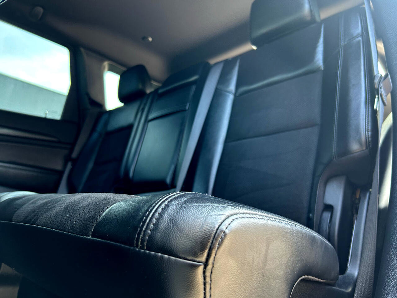 Used 2020 Jeep Grand Cherokee Altitude image 7